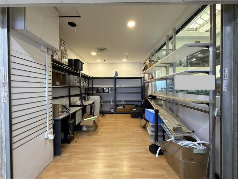 Sim Lim Square, 1 Rochor Canal Road, 366 sqft, Mall Shop For Sale, by Angela Yee, 500083966 - Interior - CommercialGuru.com.sg