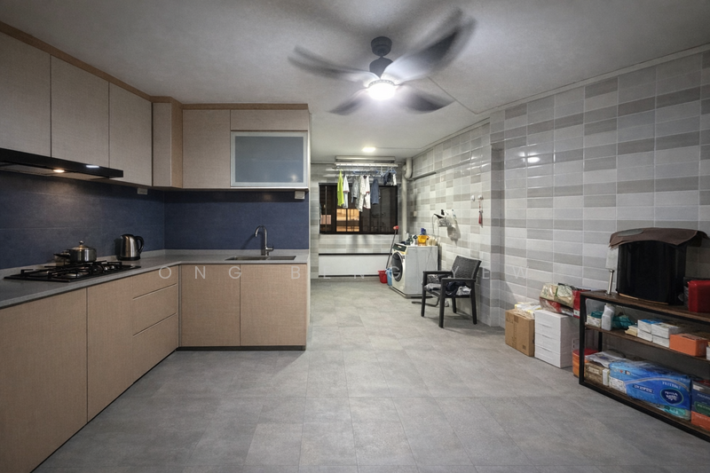 153 Pasir Ris Street 13 HDB Flat For Sale at S$ 999,000 | PropertyGuru Singapore - Kitchen