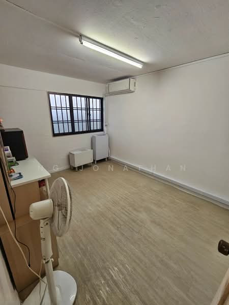 187 Boon Lay Avenue HDB Flat For Sale at S$ 325,000 | PropertyGuru Singapore - Interior