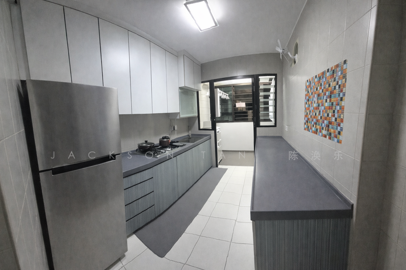 336C Yishun Street 31 HDB Flat For Sale at S$ 650,000 | PropertyGuru Singapore - Kitchen