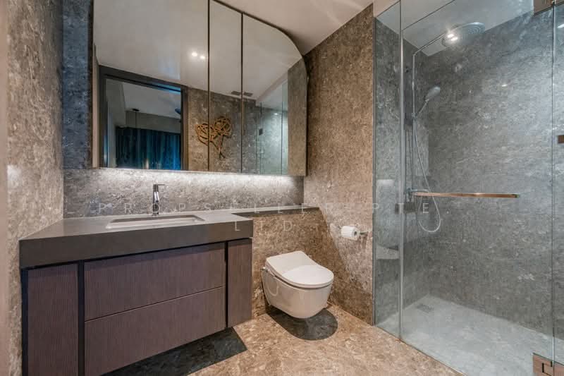 Avenue South Residence Condominium For Sale at S$ 1,100,000 | PropertyGuru Singapore - Bathroom