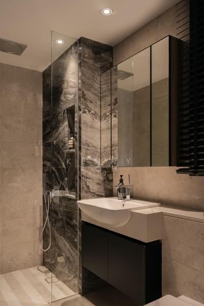 Pullman Residences Condominium For Sale at S$ 1,590,000 | PropertyGuru Singapore - Bathroom