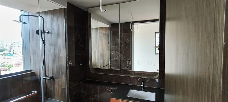 AMO Residence, 23 Ang Mo Kio Rise, 4 Bedrooms, 1,292 sqft, Condominium For Rent, by Alice Neo, 500084025 - Bathroom - PropertyGuru.com.sg