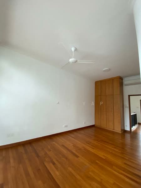 University Park, 2 University Walk, 5 Bedrooms, 3,601 sqft, Semi-Detached House For Rent, by Alice Yap, 500084028 - Bedroom - PropertyGuru.com.sg