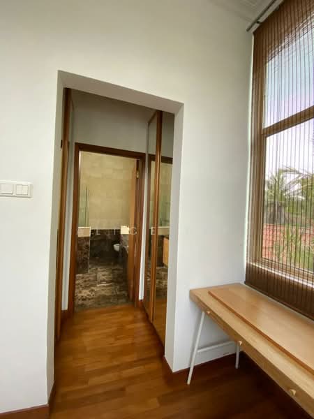 University Park, 2 University Walk, 5 Bedrooms, 3,601 sqft, Semi-Detached House For Rent, by Alice Yap, 500084028 - Corridor - PropertyGuru.com.sg