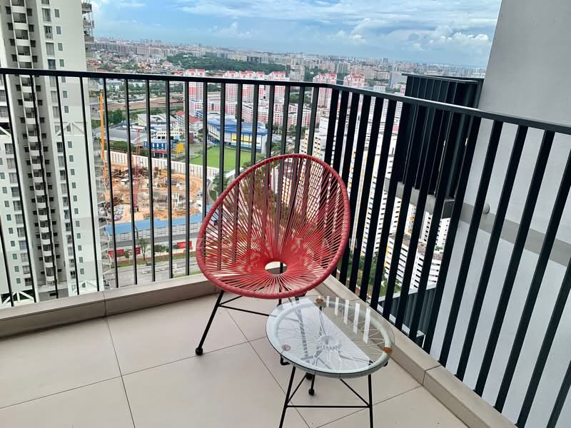 Sky Vue, 1 Bishan Street 15, 2 Bedrooms, 678 sqft, Condominium For Rent, by Zoe Tan, 500084036 - Balcony - PropertyGuru.com.sg