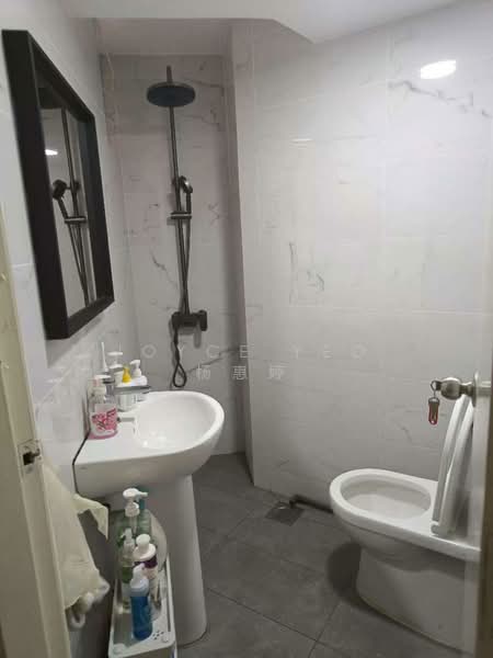 West Bay Condo Condominium For Sale at S$ 1,590,000 | PropertyGuru Singapore - Bathroom