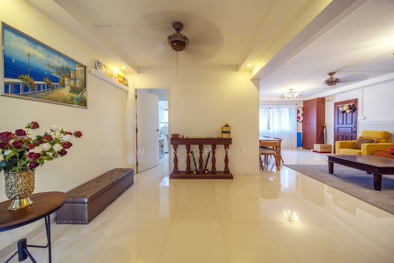 444 Jurong West Avenue 1 HDB Flat For Sale at S$ 630,000 | PropertyGuru Singapore - Living Room