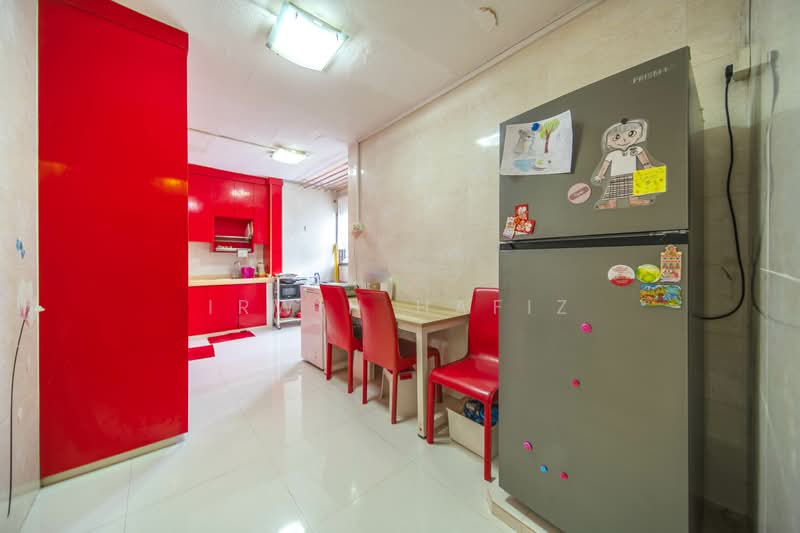 444 Jurong West Avenue 1 HDB Flat For Sale at S$ 630,000 | PropertyGuru Singapore - Kitchen