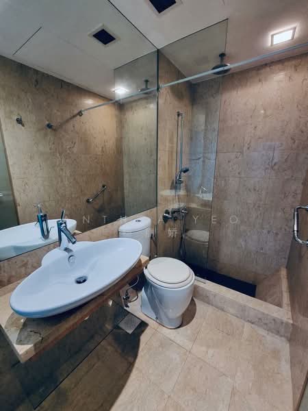 Icon Apartment For Sale at S$ 1,200,000 | PropertyGuru Singapore - Bathroom