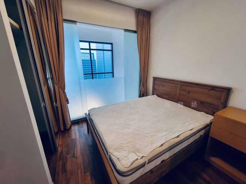 Icon Apartment For Sale at S$ 1,200,000 | PropertyGuru Singapore - Bedroom