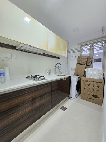 The Ford @ Holland, 1 Ford Avenue, 1 Bedroom, 549 sqft, Condominium For Rent, by Rama Mu, 500084091 - Kitchen - PropertyGuru.com.sg