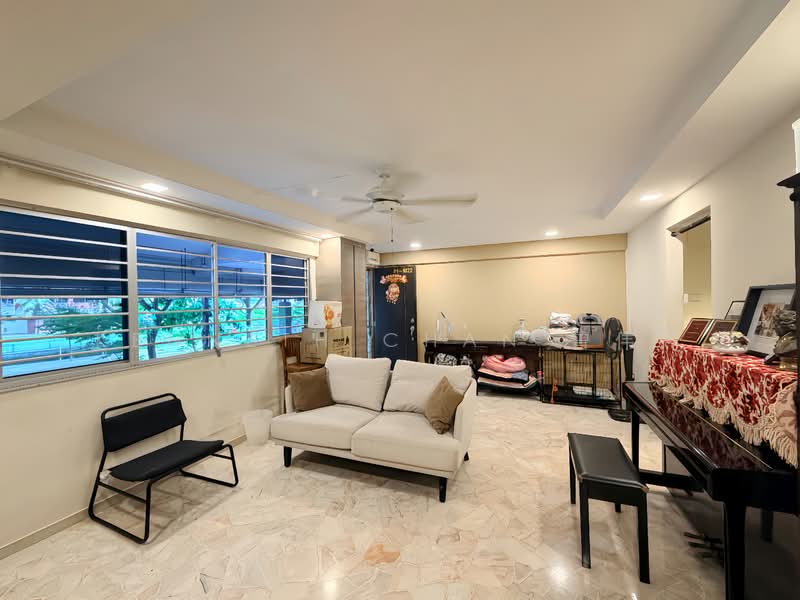 401 Hougang Avenue 10, 401 Hougang Avenue 10, Room Rental, 150 sqft, HDB Flat For Rent, by Kenneth Chan 曾伟杰, 500084092 - Living Room - PropertyGuru.com.sg