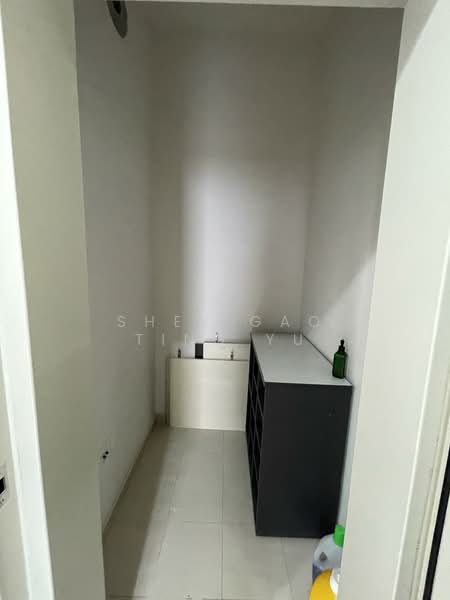 Oxley Edge Apartment For Sale at S$ 1,020,000 | PropertyGuru Singapore