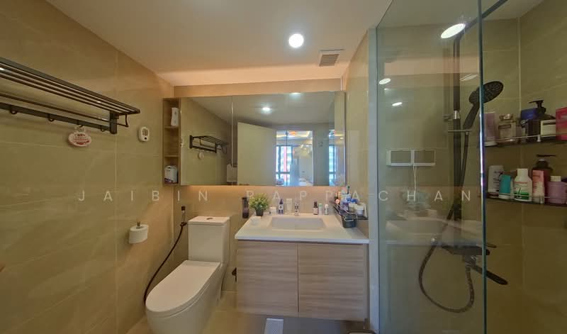 Treasure at Tampines Condominium For Sale at S$ 1,495,000 | PropertyGuru Singapore - Bathroom