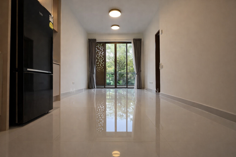 Holland Grove Condominium For Sale at S$ 1,521,000 | PropertyGuru Singapore - Living & balcony