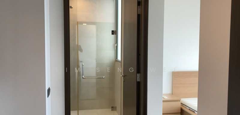 Kallang Riverside Condominium For Sale at S$ 2,670,000 | PropertyGuru Singapore - Bathroom