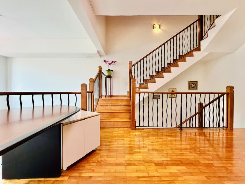 3-Sty terrace in Riverina Crescent, Pasir Ris Terraced House For Sale at S$ 2,900,000 | PropertyGuru Singapore - Interior