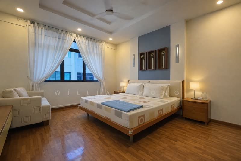 3-Sty terrace in Riverina Crescent, Pasir Ris Terraced House For Sale at S$ 2,900,000 | PropertyGuru Singapore - Bedroom