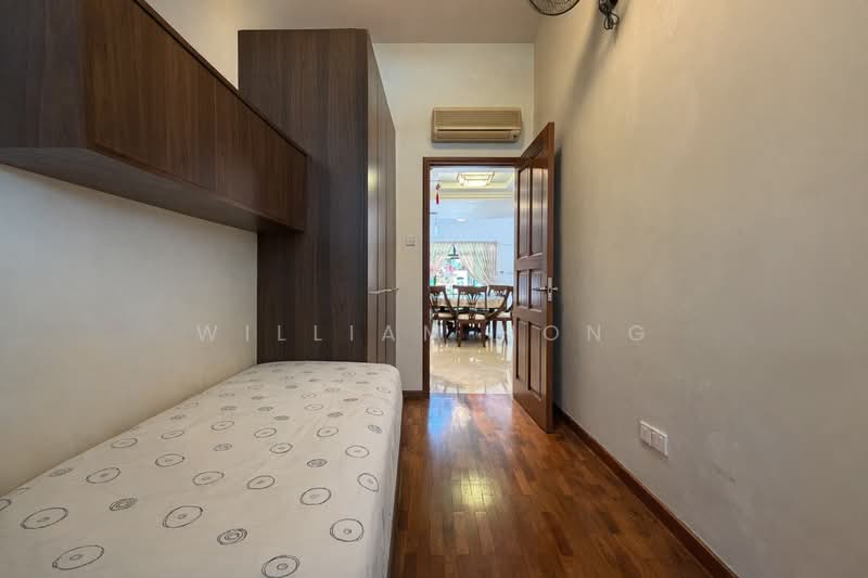 3-Sty terrace in Riverina Crescent, Pasir Ris Terraced House For Sale at S$ 2,900,000 | PropertyGuru Singapore - Bedroom