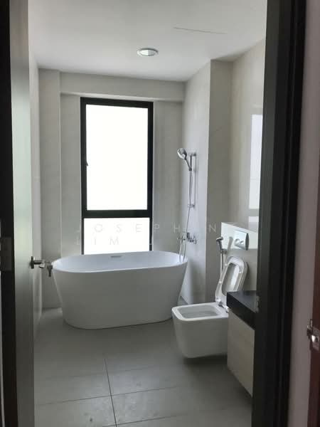 39 Lorong Marzuki, , 5 Bedrooms, 5,069 sqft, Semi-Detached House For Rent, by Josephine Lim J R 林婕容 (区域分行董事 ), 500084150 - Bathroom - PropertyGuru.com.sg