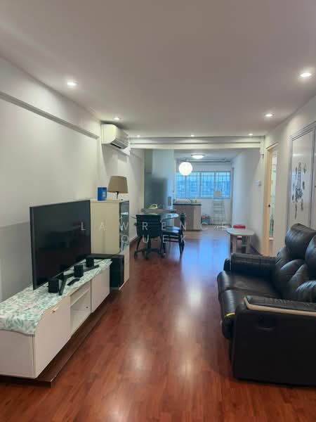 222 Serangoon Avenue 4, 222 Serangoon Avenue 4, 2 Bedrooms, 721 sqft, HDB Flat For Rent, by Lawrence Quek, 500084173 - Living Room - PropertyGuru.com.sg