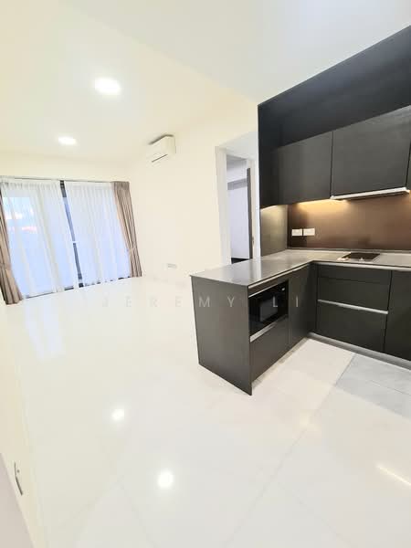 DUO Residences, 1 Fraser Street, 2 Bedrooms, 969 sqft, Apartment For Rent, by Jeremy Li, 500084178 - Kitchen - PropertyGuru.com.sg