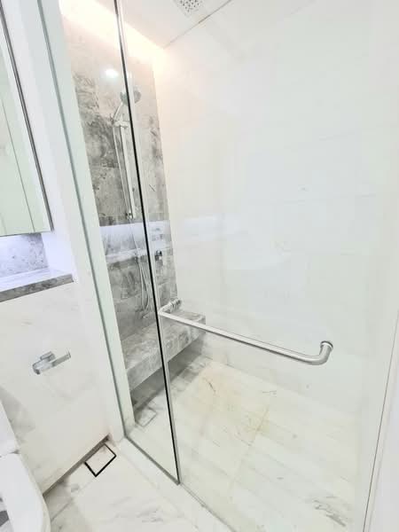 DUO Residences, 1 Fraser Street, 2 Bedrooms, 969 sqft, Apartment For Rent, by Jeremy Li, 500084178 - Bathroom - PropertyGuru.com.sg