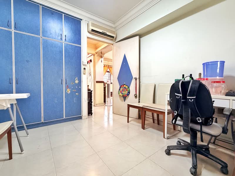 180 Yung Sheng Road HDB Flat For Sale at S$ 580,000 | PropertyGuru Singapore - Bedroom