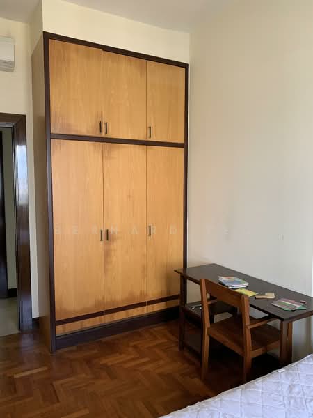 Regent Heights Condominium For Sale at S$ 1,100,000 | PropertyGuru Singapore - Study