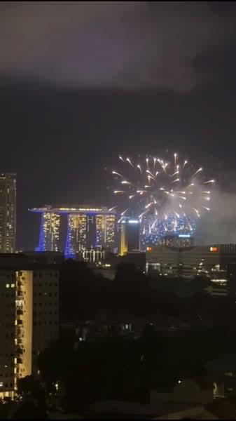 Hilltops Condominium For Sale at S$ 2,900,000 | PropertyGuru Singapore - Exterior