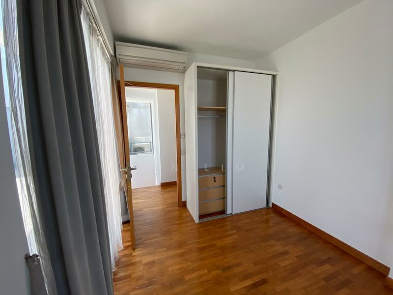 Centro Residences Condominium For Sale at S$ 4,709,760 | PropertyGuru Singapore - Bedroom