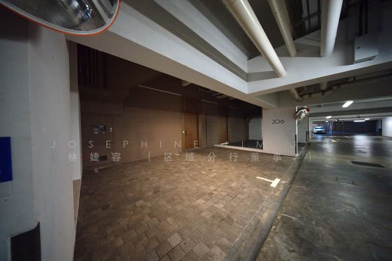 Alana Cluster House For Sale at S$ 3,199,000 | PropertyGuru Singapore - Car Park