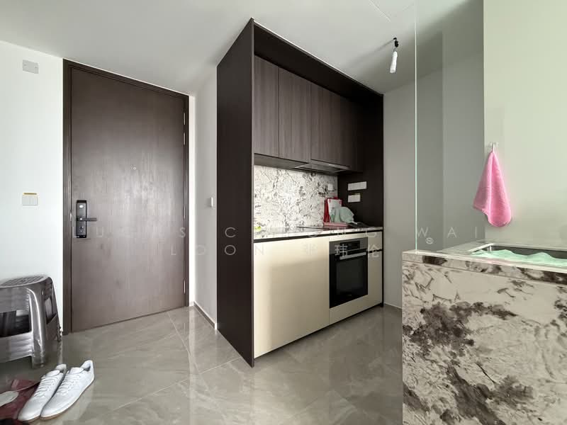 Tembusu Grand Condominium For Sale at S$ 1,950,000 | PropertyGuru Singapore - Kitchen