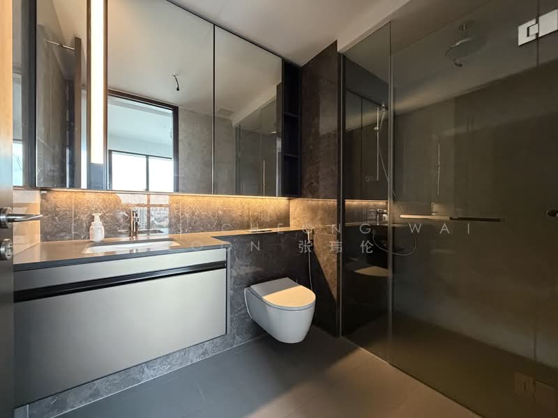 Tembusu Grand Condominium For Sale at S$ 1,950,000 | PropertyGuru Singapore - Bathroom