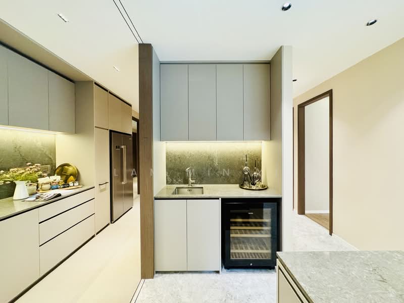 Amber House Apartment For Sale at S$ 3,015,587 | PropertyGuru Singapore - Kitchen