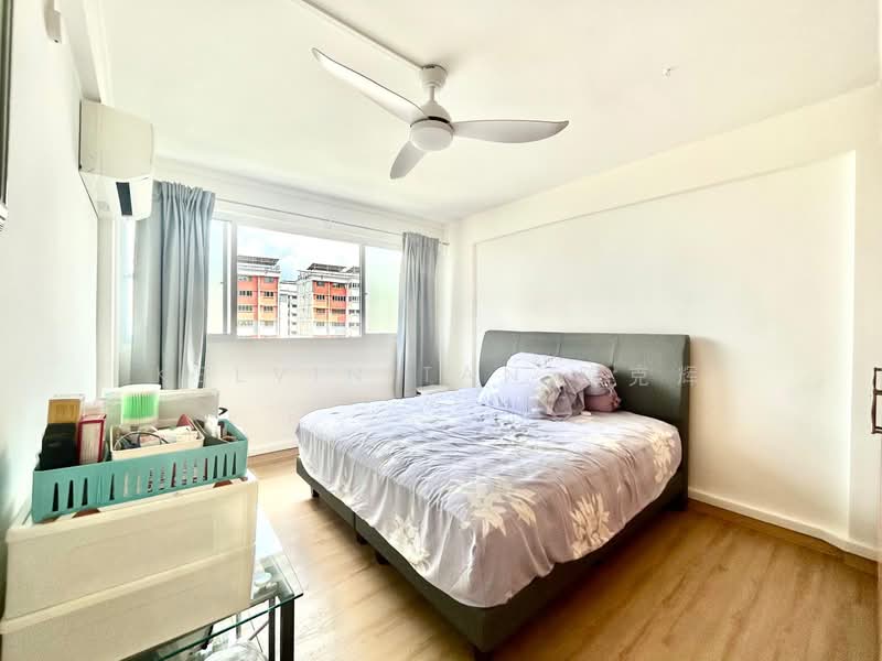 775 Yishun Ring Road HDB Flat For Sale at S$ 530,000 | PropertyGuru Singapore - Bedroom