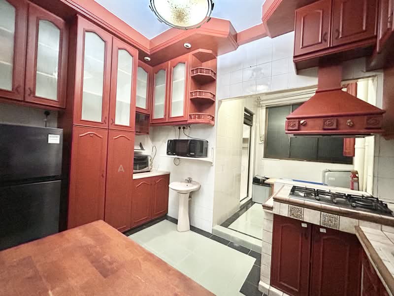 898B Woodlands Drive 50 HDB Flat For Sale at S$ 508,000 | PropertyGuru Singapore - Kitchen