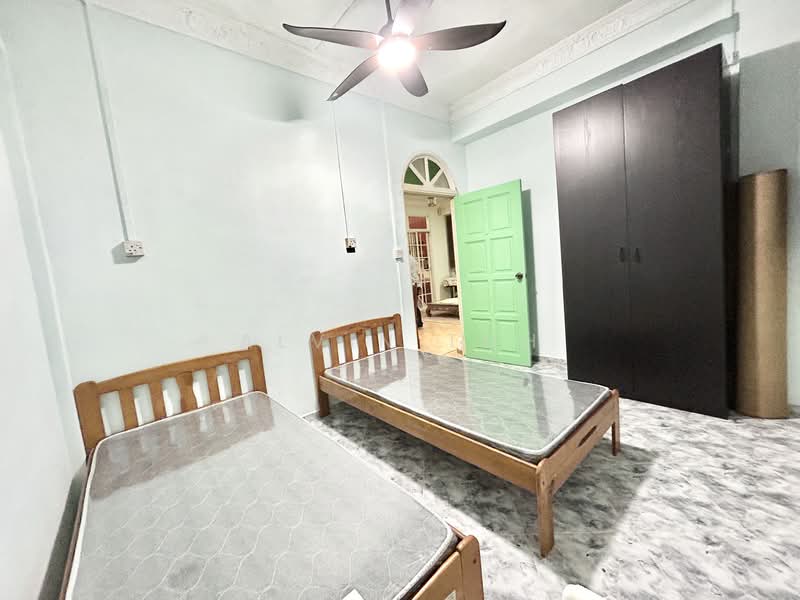 898B Woodlands Drive 50 HDB Flat For Sale at S$ 508,000 | PropertyGuru Singapore - Bedroom