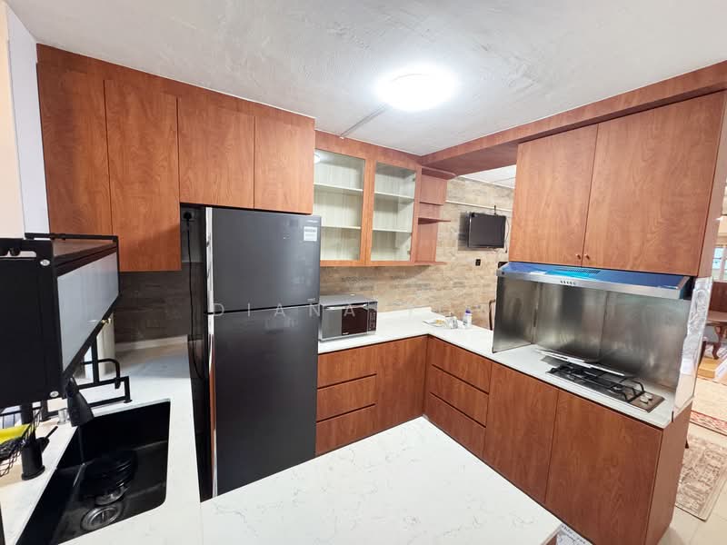 736 Yishun Street 72, 736 Yishun Street 72, 2 Bedrooms, 721 sqft, HDB Flat For Rent, by Diana Yow, 500084244 - Kitchen - PropertyGuru.com.sg