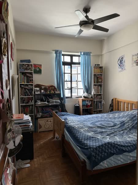 Park East Condominium For Sale at S$ 2,398,000 | PropertyGuru Singapore - Bedroom