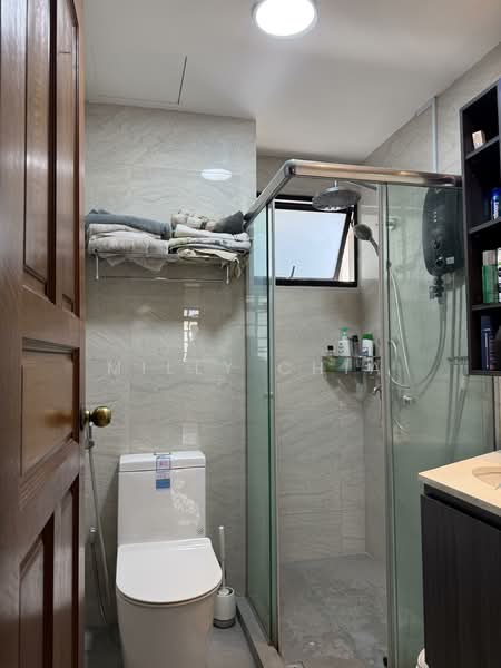 Park East Condominium For Sale at S$ 2,398,000 | PropertyGuru Singapore - Bathroom