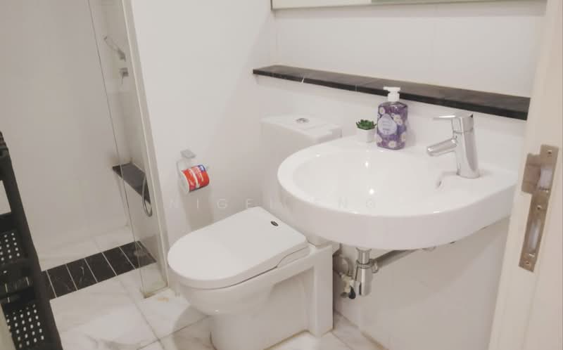 The Centris, 73 Jurong West Central 3, Room Rental, 170 sqft, Apartment For Rent, by Nigel Eng, 500084249 - Bathroom - PropertyGuru.com.sg
