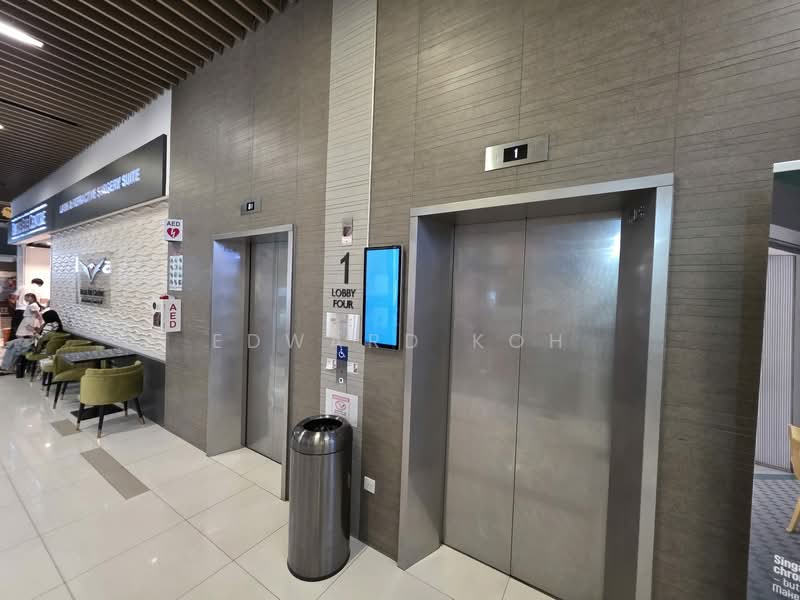 King Albert Park (KAP), 9 King Albert Park, 613 sqft, Mall Shop For Sale, by Edward Koh, 500084256 - Lobby - CommercialGuru.com.sg