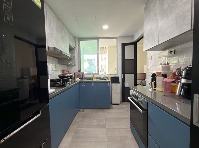 Park Green Condominium For Sale at S$ 1,699,999 | PropertyGuru Singapore - Kitchen