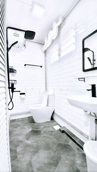 564 Pasir Ris Street 51, 564 Pasir Ris Street 51, Room Rental, 150 sqft, HDB Flat For Rent, by Asyraaf TCR, 500084262 - Bathroom - PropertyGuru.com.sg