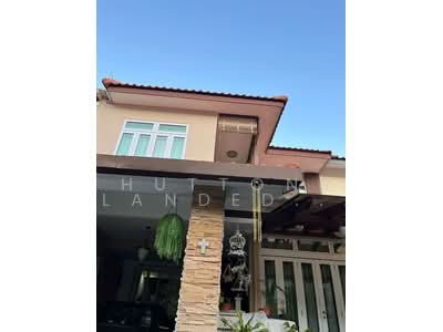 For Sale - Spacious 2.5 Storey freehold renovated Terrace with excellent ConnectIvity