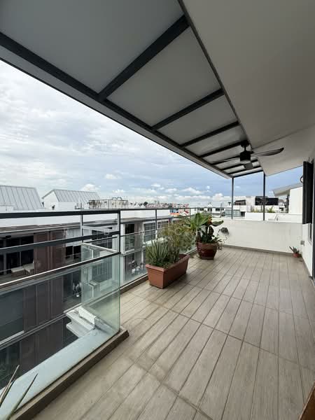 The Seawind @ Telok Kurau, 80 Lorong M Telok Kurau, 4 Bedrooms, 1,701 sqft, Condominium For Rent, by Robin Chan, 500084271 - Balcony - PropertyGuru.com.sg