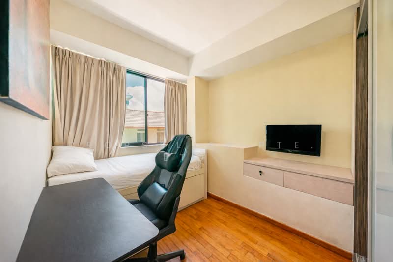 Haig Residences Condominium For Sale at S$ 1,600,000 | PropertyGuru Singapore - Bedroom