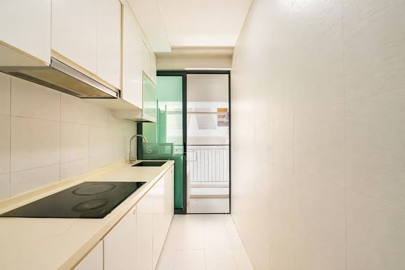 Haig Residences Condominium For Sale at S$ 1,600,000 | PropertyGuru Singapore - Kitchen